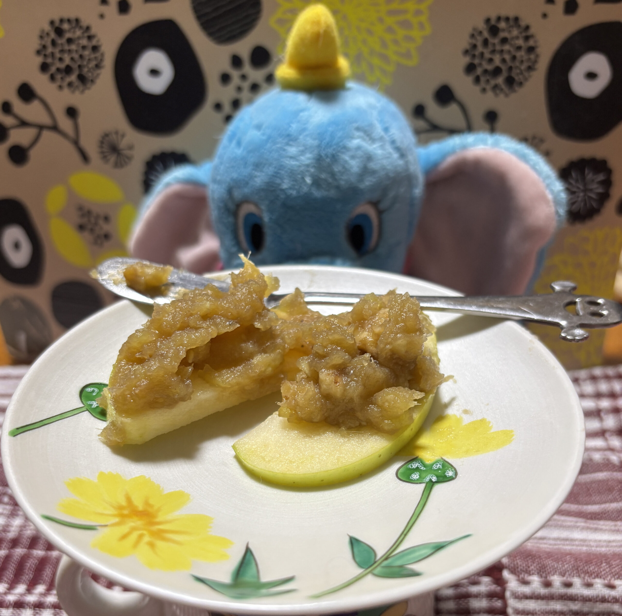 dumbo likes elepate